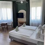 فندق Gaestehaus Centro In 3*