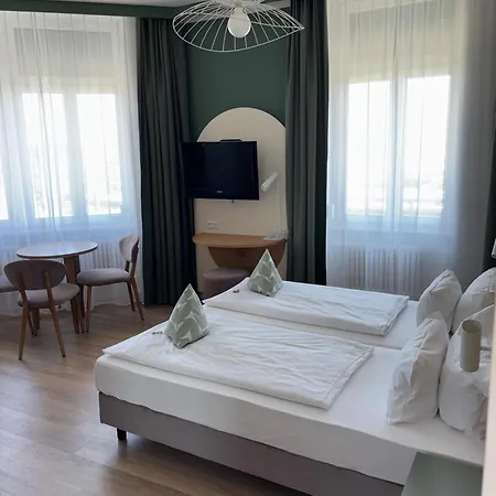 Szálloda Gaestehaus Centro In 3*