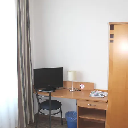 Gaestehaus Centro In 호텔 3*