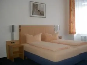 Gaestehaus Centro Gmbh Hotel 3*