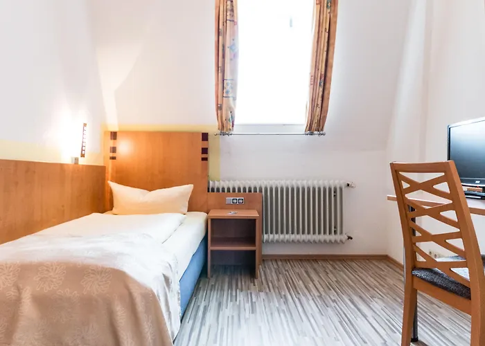 فندق Gaestehaus Centro In